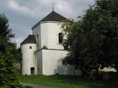 Dzwonnica przy kościele św. Władysława