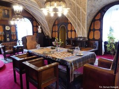 Zamek w Nowym Mie�cie nad Metuj�
