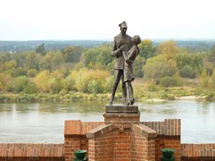 Pomnik U�an i dziewczyna